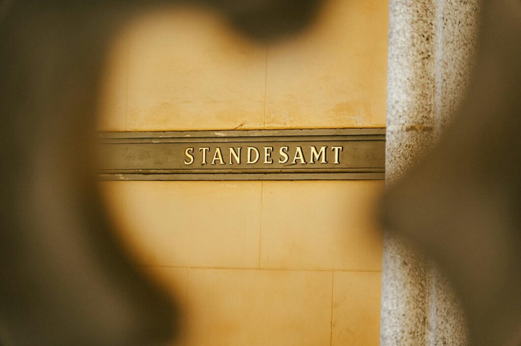 Historisches Standesamt mit klassischer Architektur – Ort für romantische Trauungen in Nordhessen.